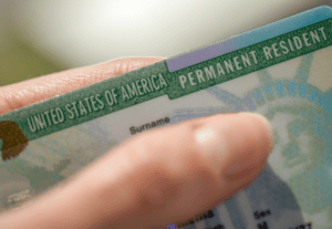 Como Obter o Green Card Sem Sair dos EUA